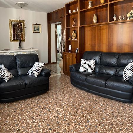 Ca' Delfina Holiday Home Venedik Dış mekan fotoğraf