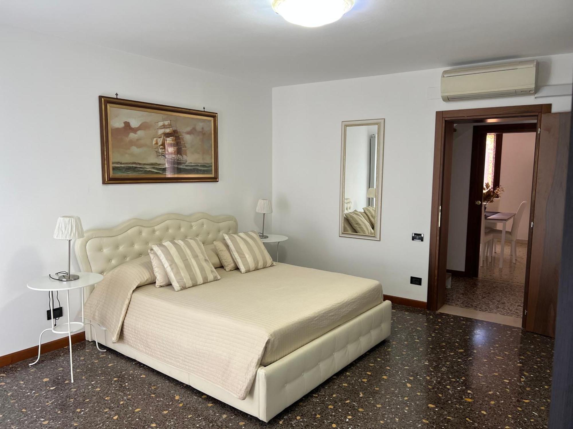 Ca' Delfina Holiday Home Venedik Dış mekan fotoğraf