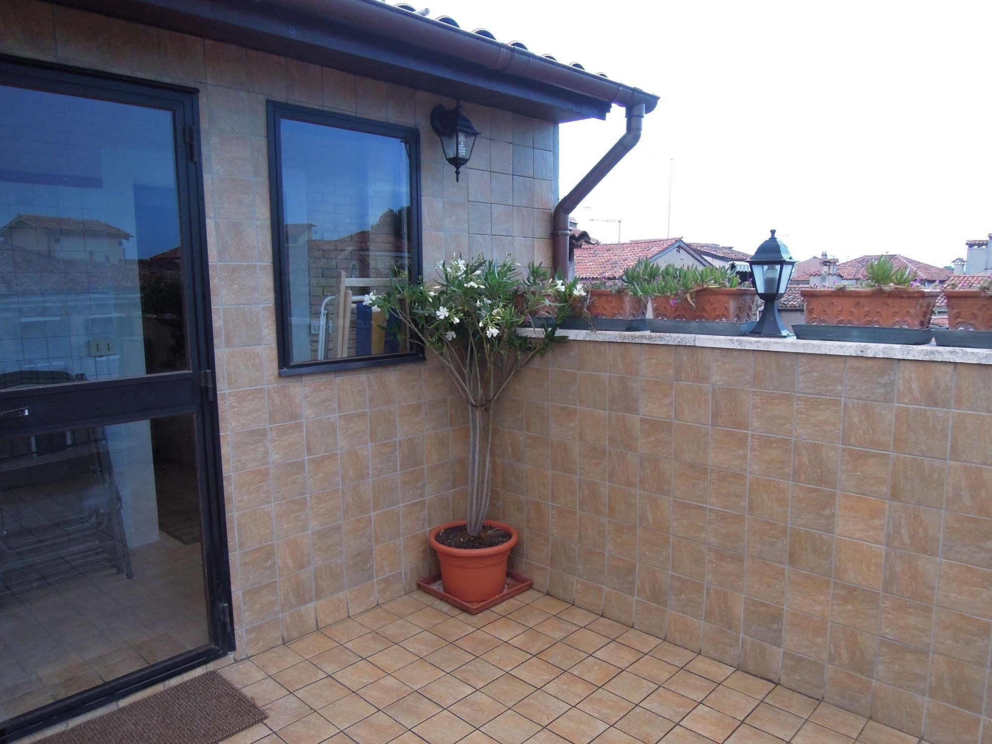 Ca' Delfina Holiday Home Venedik Dış mekan fotoğraf