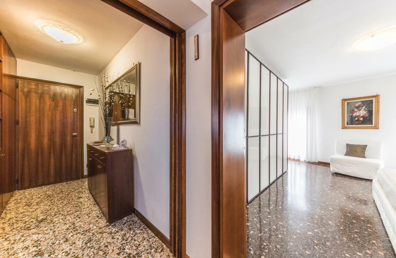 Ca' Delfina Holiday Home Venedik Dış mekan fotoğraf